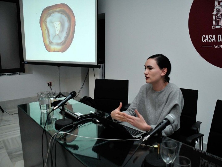 Frida Escobedo expone sus proyectos arquitectónicos